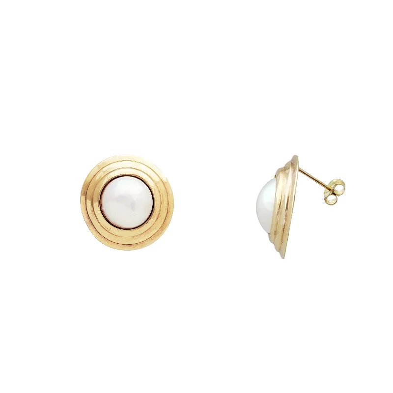 fashion stud earrings for women-Round Frame Pearl Stud Earrings (14K)