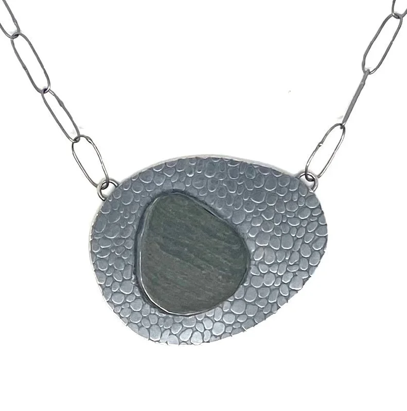 birthstone necklaces for women-Patterned Rock Necklace