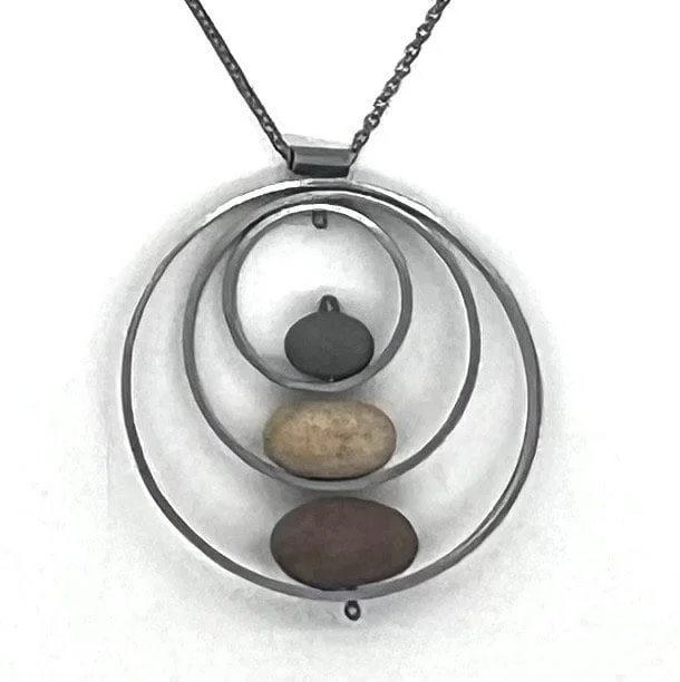 wedding anniversary necklaces for women-Triple Circle Rock Necklace