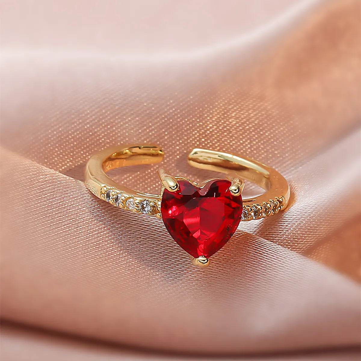 romantic rings for women-Wholesale Jewelry Classic Style Heart Metal Zircon Open Rings