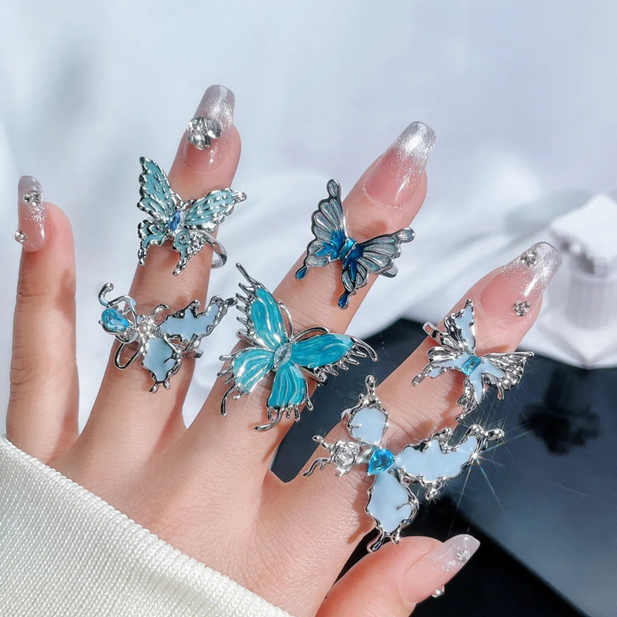 cocktail fashion rings for women-Copper Inlay Animal Butterfly Zircon Open Rings